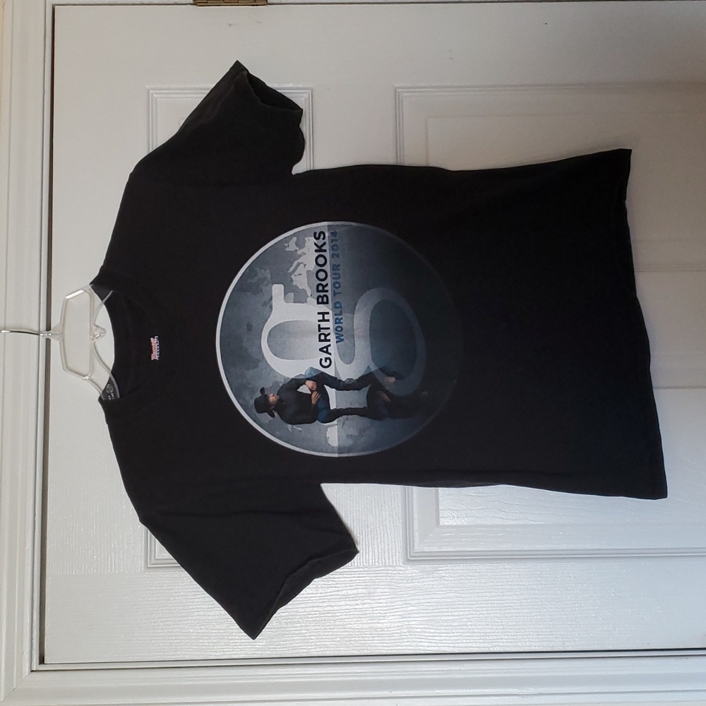 Hanes Garth Brooks World Tour 2014 T-shirt - Size S
